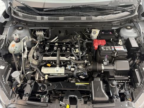Used 2024 Nissan Kicks SR w/ SR Premium Package FWD image 11