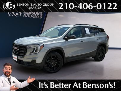 Used 2024 GMC Terrain SLE w/ Driver Convenience Package