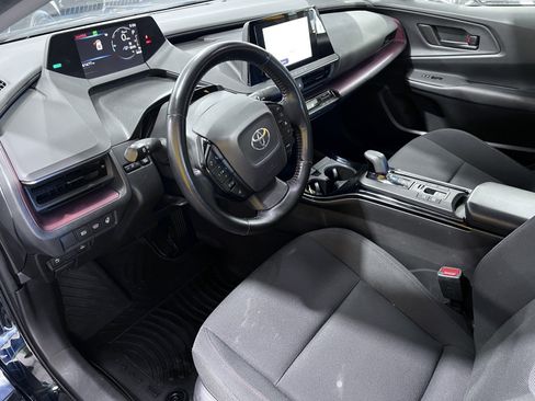 Used 2023 Toyota Prius Prime FWD image 13