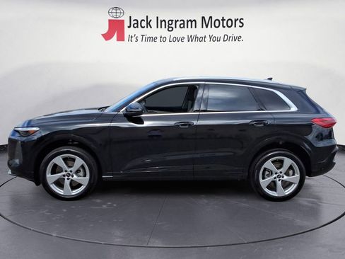 New 2025 Audi Q5 Premium Plus image 2