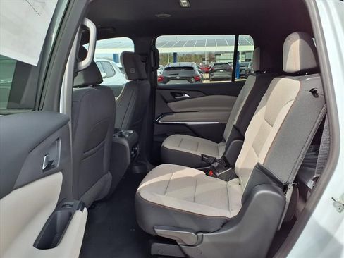 New 2026 Chevrolet Traverse LT w/ Driver Confidence Package AWD/4WD image 9