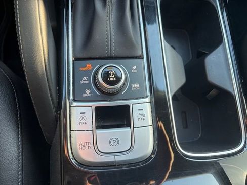 Certified 2022 Kia Telluride EX w/ EX Premium Package image 17