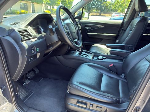 Used 2017 Honda Ridgeline RTL-T image 21