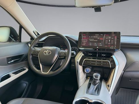 Used 2021 Toyota Venza Limited w/ Advanced Technology Package AWD/4WD image 19