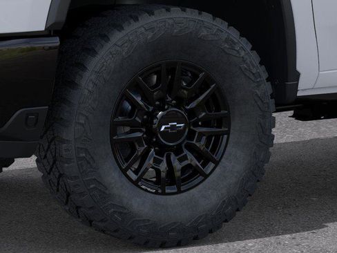 New 2026 Chevrolet Silverado 2500 ZR2 w/ LPO, Dark Essentials Package AWD/4WD image 9