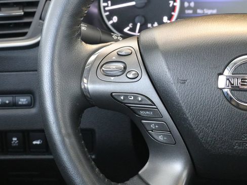 Used 2020 Nissan Murano SL w/ Moonroof Package AWD/4WD image 11