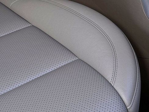 New 2026 GMC Sierra 1500 SLT image 21