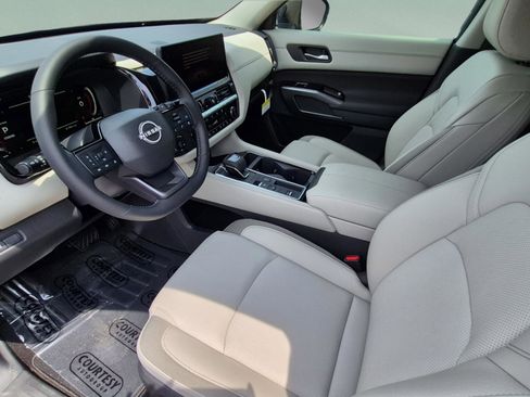 New 2026 Nissan Pathfinder SL FWD image 20