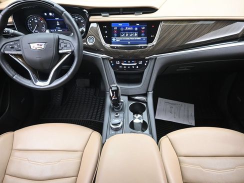 Certified 2023 Cadillac XT6 Premium Luxury w/ Platinum Package AWD/4WD image 16
