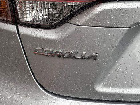 Used 2024 Toyota Corolla SE image 25