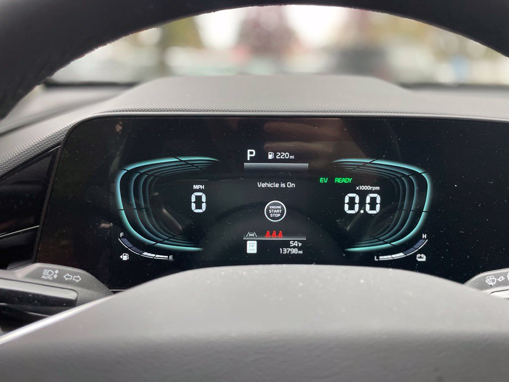 Used 2025 Kia Niro EX FWD image 16