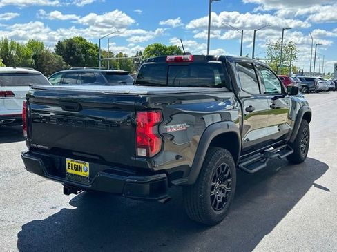 Used 2024 Chevrolet Colorado Trail Boss w/ Advanced Trailering Package AWD/4WD image 4