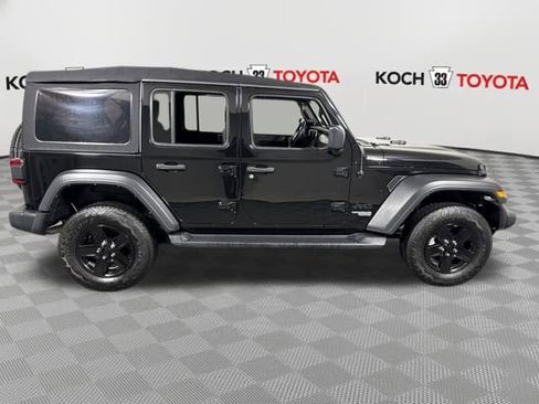 Used 2021 Jeep Wrangler Unlimited Sport image 12
