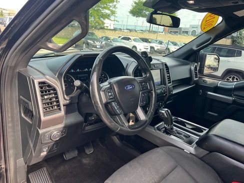 Used 2019 Ford F150 XLT w/ Equipment Group 302A Luxury AWD/4WD image 17