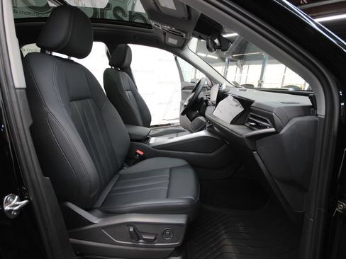Used 2025 Audi Q5 Premium w/ Convenience Package AWD/4WD image 30