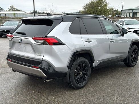 Used 2022 Toyota RAV4 XSE image 6