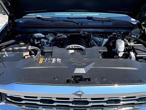 Used 2017 Chevrolet Silverado 1500 LTZ w/ LTZ Plus Package AWD/4WD image 11