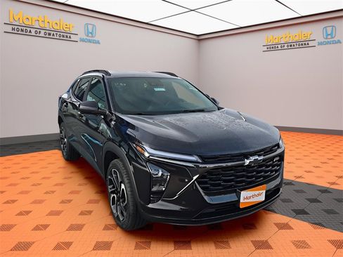 Used 2024 Chevrolet Trax RS w/ Driver Confidence Package image 7