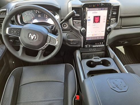 Used 2025 RAM 2500 Laramie w/ Night Edition image 19