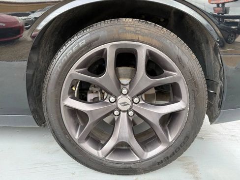 Used 2019 Dodge Challenger R/T RWD image 10