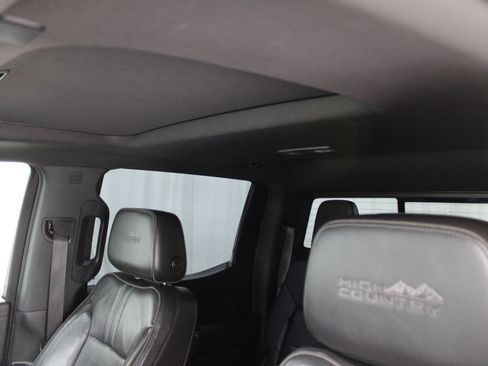 Used 2020 Chevrolet Silverado 1500 High Country image 25