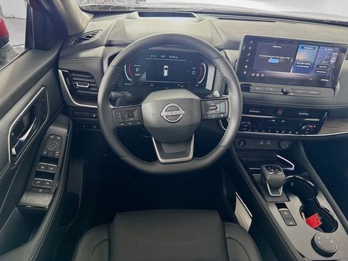 New 2026 Nissan Rogue Platinum image 23