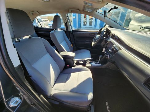 Used 2016 Toyota Corolla LE image 17