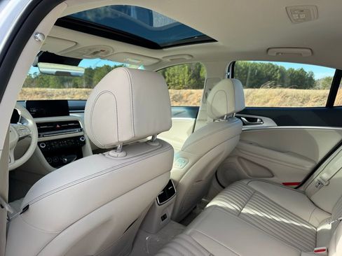 New 2026 Genesis G70 2.5T Prestige image 21