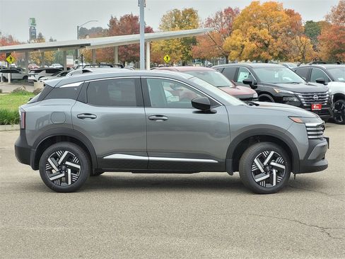 New 2026 Nissan Kicks SV image 3