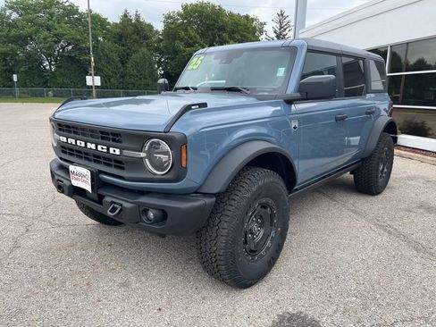 New 2025 Ford Bronco Big Bend w/ Black Diamond Package image 7