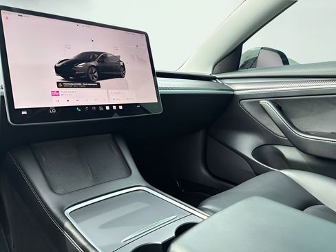 Used 2023 Tesla Model 3 Standard Range RWD image 50