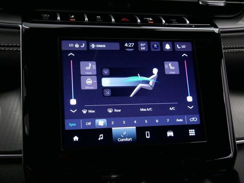 New 2025 Jeep Grand Cherokee Laredo w/ Luxury Tech Group I AWD/4WD image 33