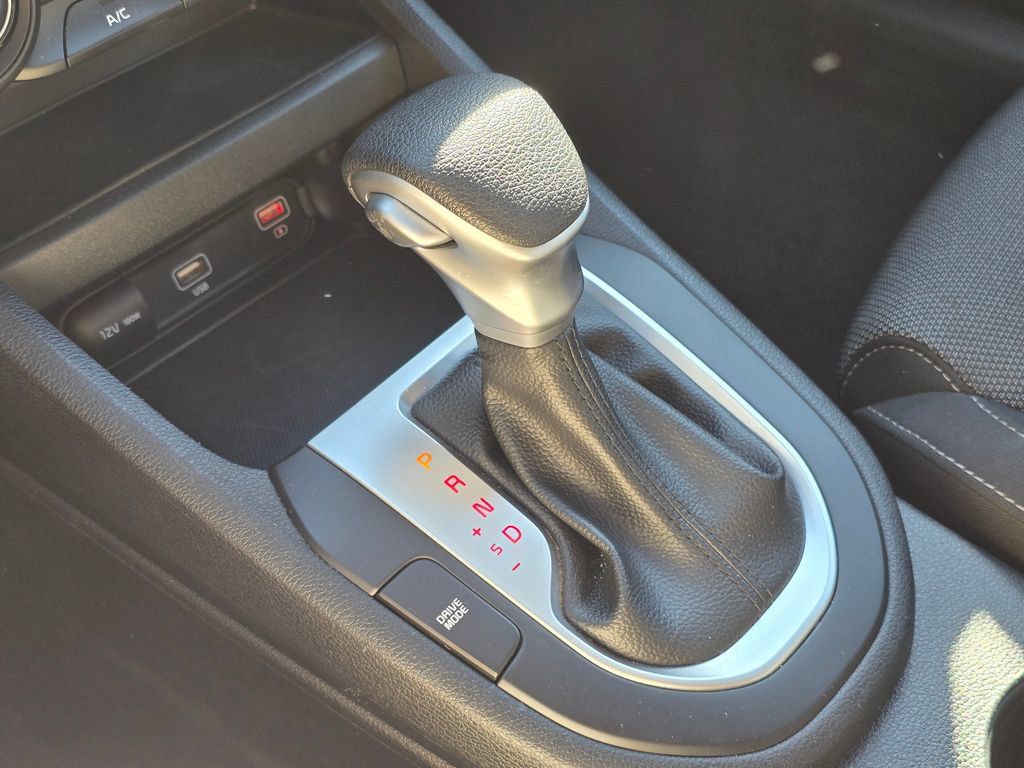 Used 2024 Kia Forte LXS FWD image 32