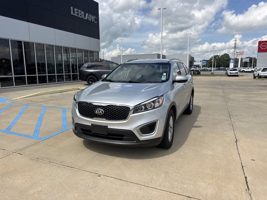 Used 2018 Kia Sorento FWD image 5