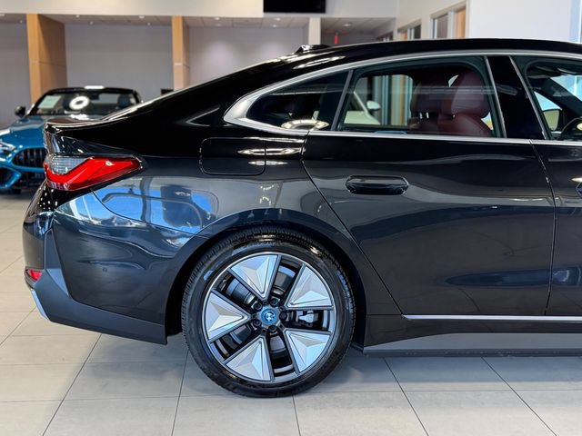 Used 2023 BMW i4 eDrive40 RWD image 17