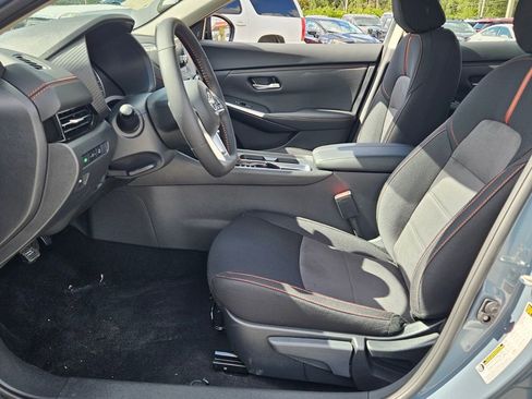 New 2025 Nissan Sentra SR w/ Trunk Package image 3