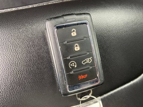 Used 2023 Jeep Grand Cherokee Limited AWD/4WD image 25