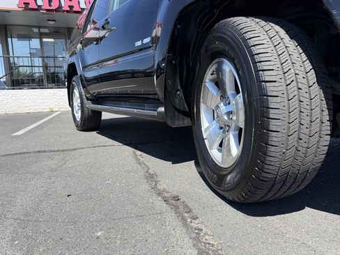 Used 2004 Toyota 4Runner SR5 AWD/4WD image 24