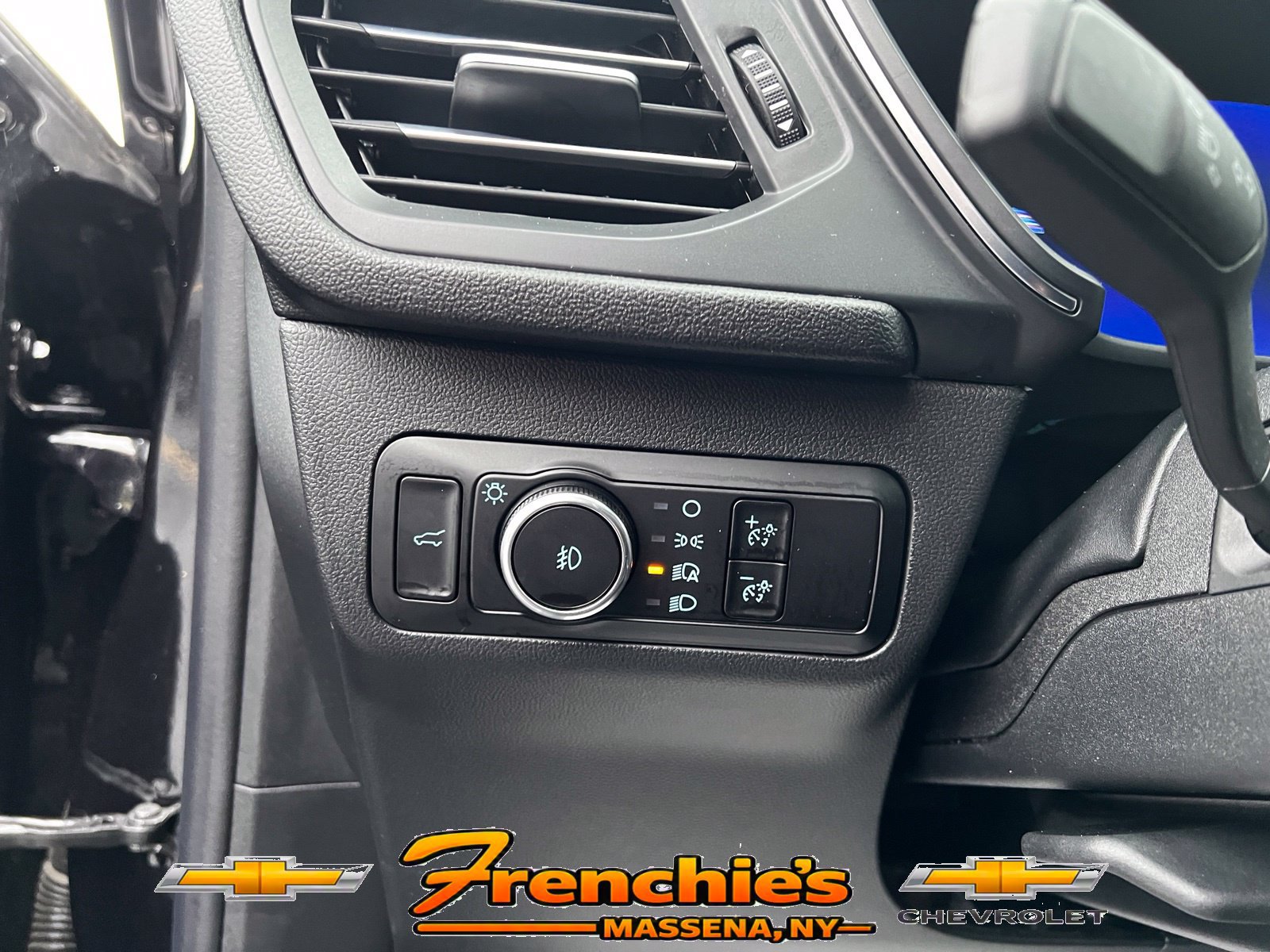 Used 2025 Ford Escape Platinum AWD/4WD image 12