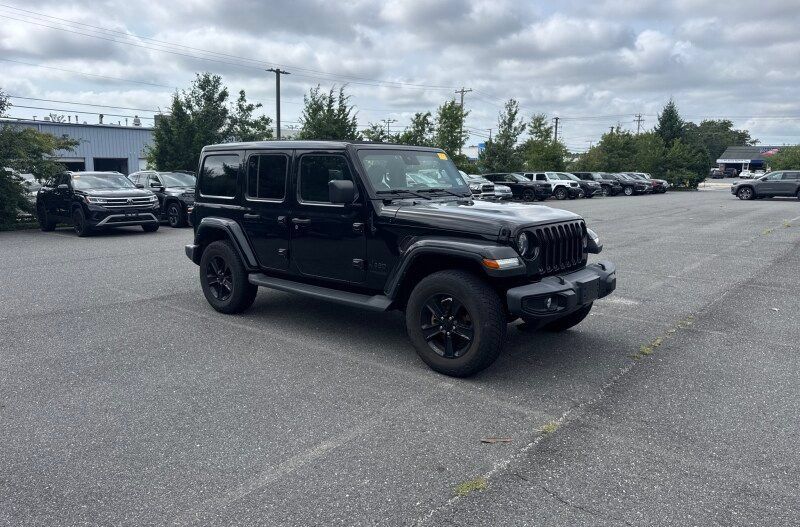 Used 2022 Jeep Wrangler Unlimited Sahara AWD/4WD image 1