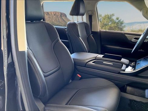 Used 2026 INFINITI QX80 Pure w/ Cargo Package AWD/4WD image 7