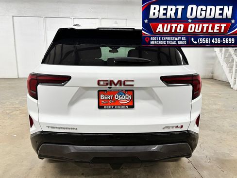 Used 2026 GMC Terrain AT4 AWD/4WD image 6