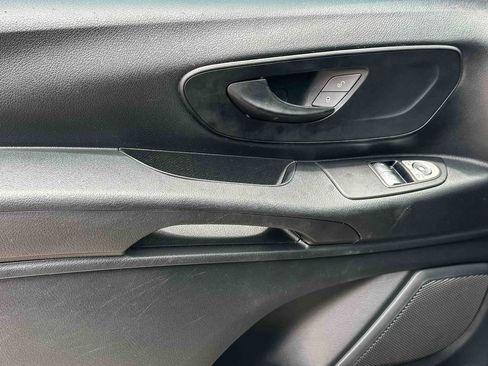 Used 2022 Mercedes-Benz Metris image 15