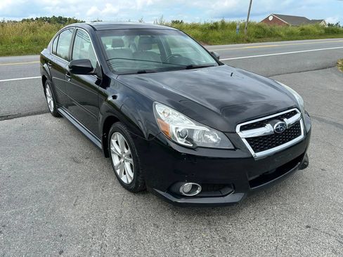 Used 2014 Subaru Legacy 2.5i Limited w/ Moonroof Package AWD/4WD image 3
