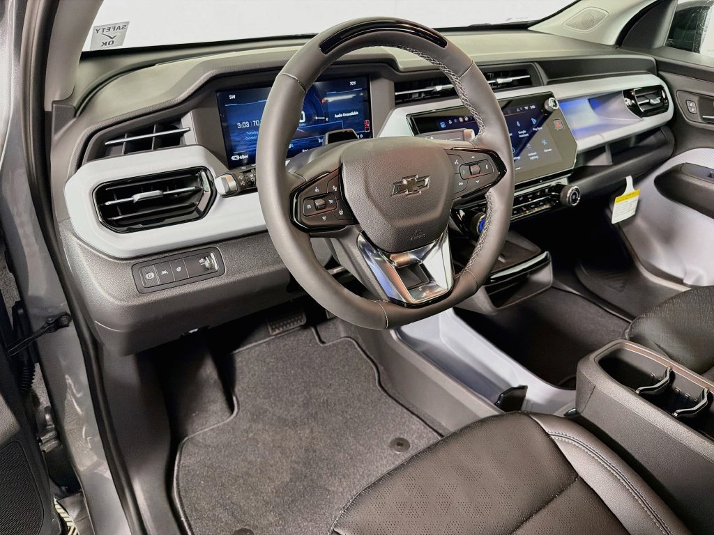 New 2027 Chevrolet Bolt LT w/ Super Cruise Package FWD image 9