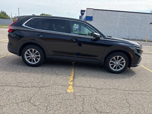 Used 2024 Honda CR-V EX-L image 2