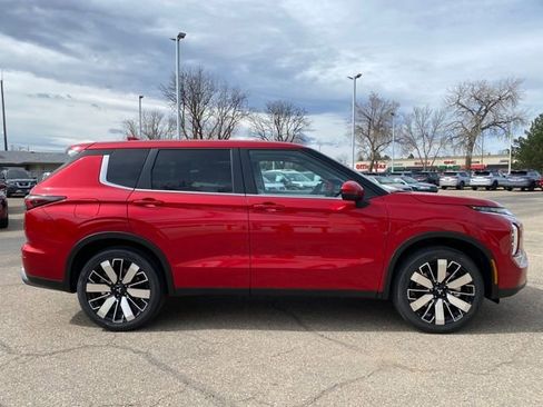 New 2026 Mitsubishi Outlander SE AWD/4WD image 6