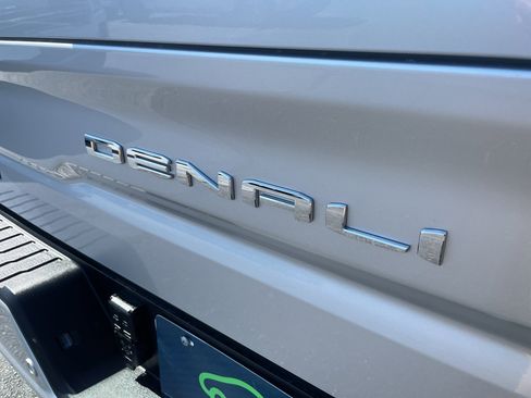 Certified 2022 GMC Sierra 1500 Denali AWD/4WD image 10