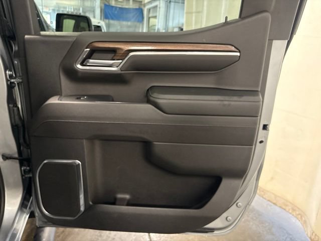 Used 2023 Chevrolet Silverado 1500 RST w/ LPO, Dark Essentials Package AWD/4WD image 39