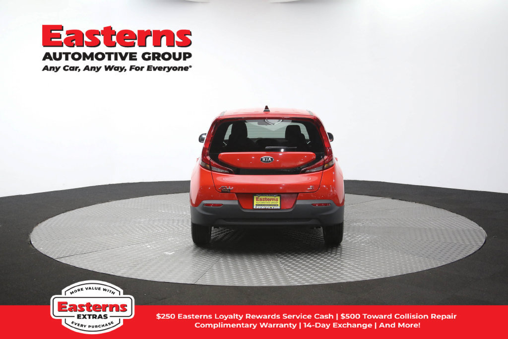 Used 2020 Kia Soul S FWD image 35
